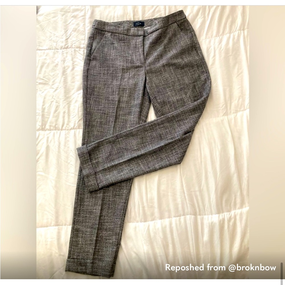 White House Black Market Dark Grey Dress Pants Size 6